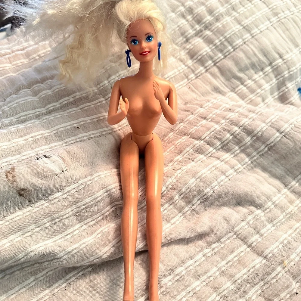 Vintage blonde Barbie